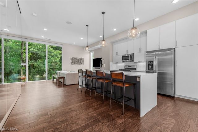 1298 W 58th Street, Cleveland, OH 44102