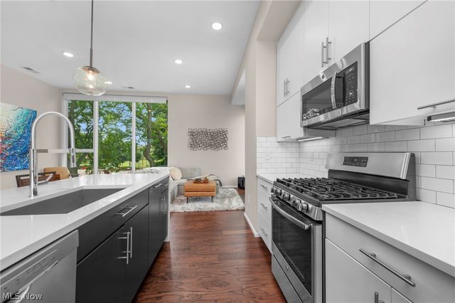 1298 W 58th Street, Cleveland, OH 44102
