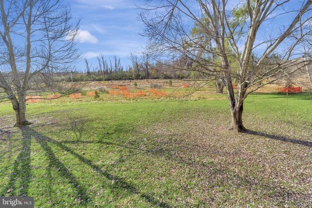 10 LIBERTE LN, Chesterbrook, PA 19087