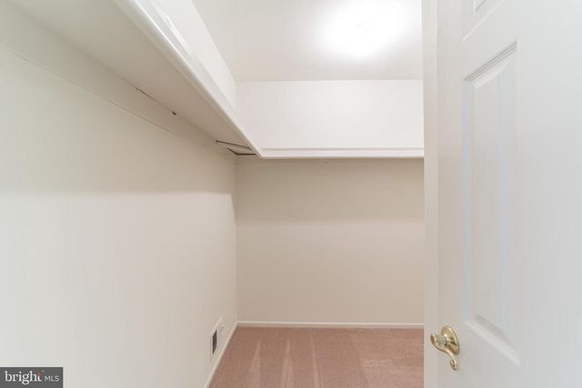 10 LIBERTE LN, Chesterbrook, PA 19087