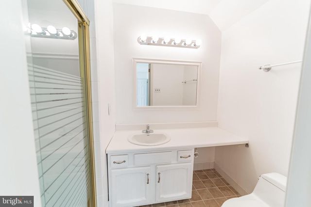 10 LIBERTE LN, Chesterbrook, PA 19087