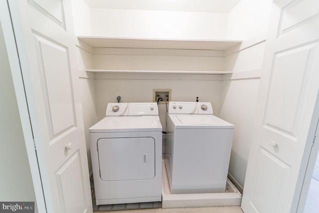 10 LIBERTE LN, Chesterbrook, PA 19087