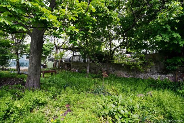 122 Oliver Avenue, Yonkers, NY 10701