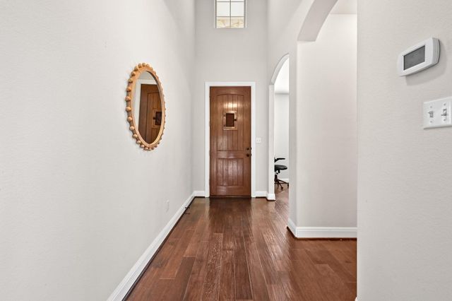 15932 Cinca Terra DR, Bee Cave, TX 78738