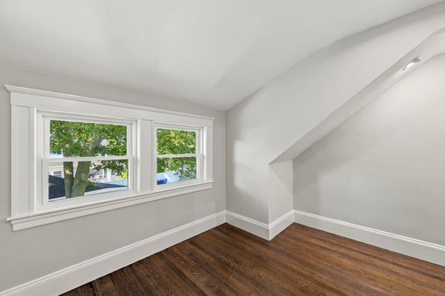 74 Tedesco St, Marblehead, MA 01945