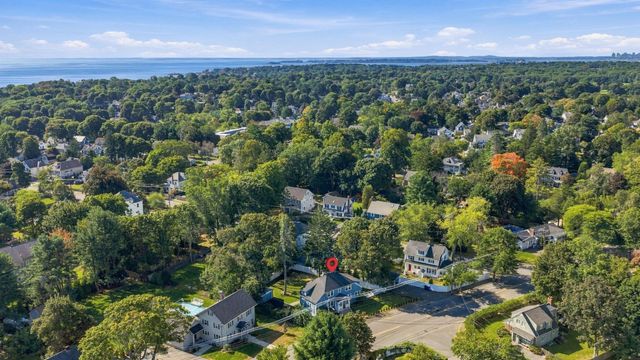 74 Tedesco St, Marblehead, MA 01945