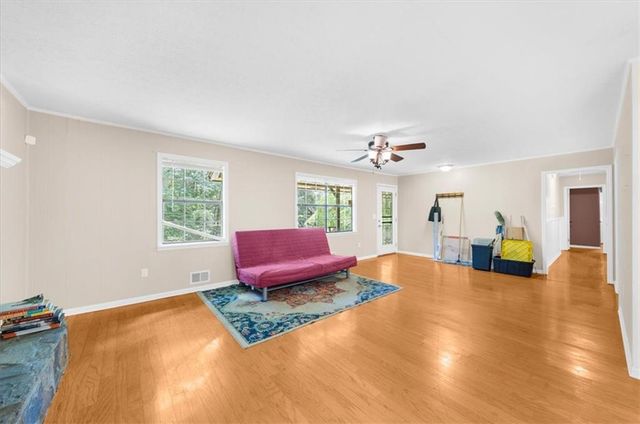 4005 Hillpine Way, Douglasville, GA 30135