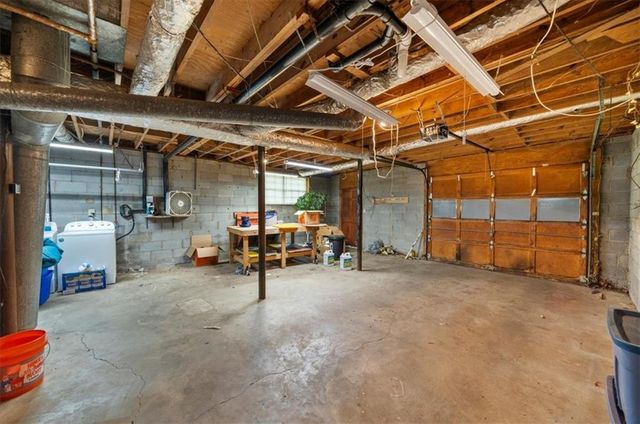4005 Hillpine Way, Douglasville, GA 30135