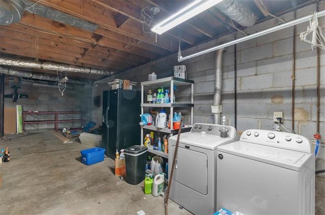 4005 Hillpine Way, Douglasville, GA 30135