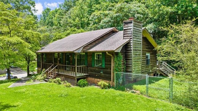 4005 Hillpine Way, Douglasville, GA 30135