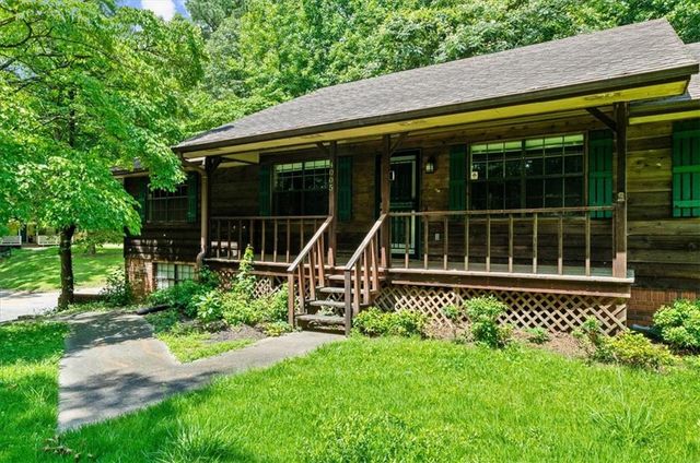 4005 Hillpine Way, Douglasville, GA 30135
