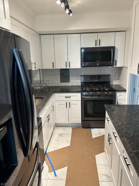 276 Prospect St 3H, East Orange City, NJ 07017 — photo 3