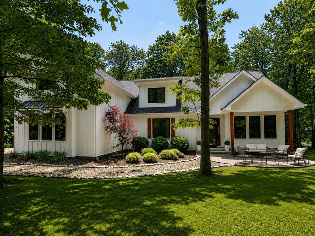 7 Preserve Way, New Buffalo, MI 49117