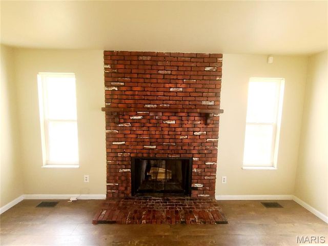 1516 Farmview Avenue, Unincorporated, MO 63138