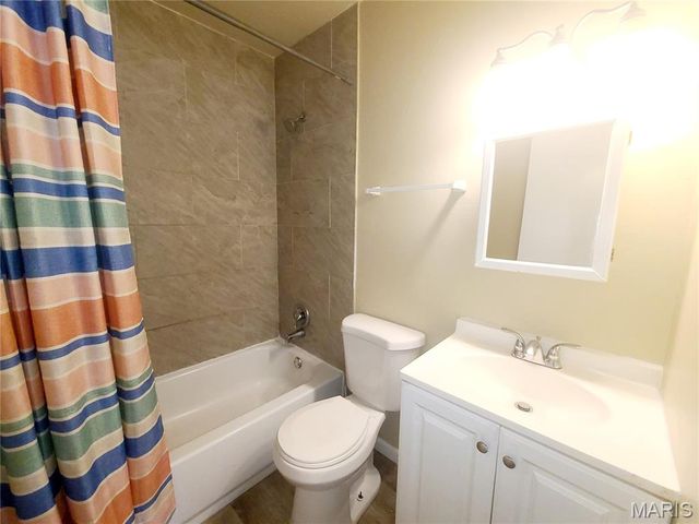 1516 Farmview Avenue, Unincorporated, MO 63138