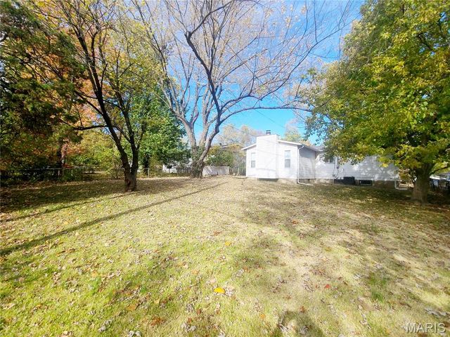 1516 Farmview Avenue, Unincorporated, MO 63138