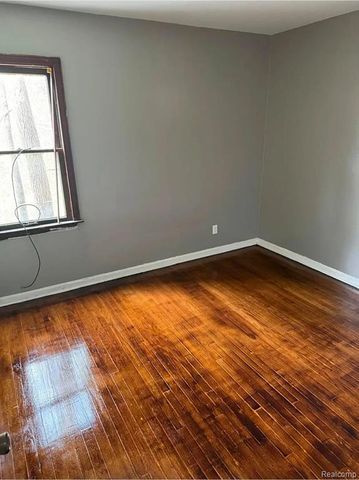 9541 Grandmont Avenue, Detroit, MI 48227