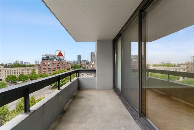 566 Commonwealth Ave 703, Boston, MA 02215