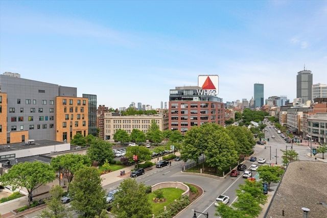 566 Commonwealth Ave 703, Boston, MA 02215