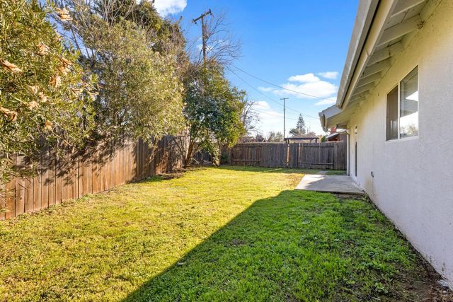 2457 Mcgregor Dr, Rancho Cordova, CA 95670