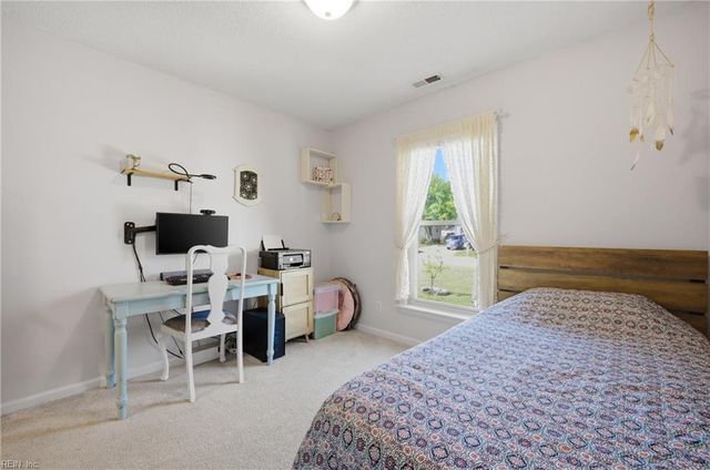 107 Dunbar Dr, Suffolk, VA 23434
