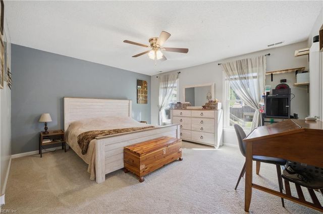 107 Dunbar Dr, Suffolk, VA 23434