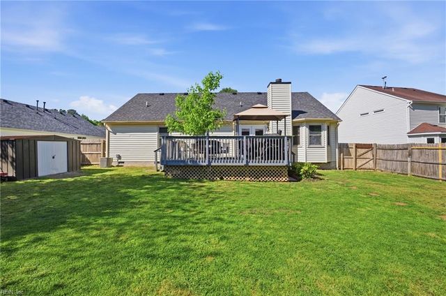107 Dunbar Dr, Suffolk, VA 23434