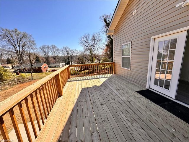 241 Forest Hill Avenue, Winston-salem, NC 27105