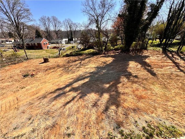 241 Forest Hill Avenue, Winston-salem, NC 27105