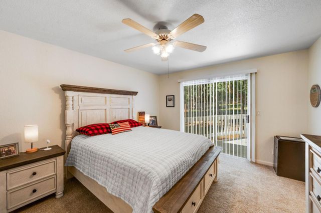 5564 Sierra Springs Dr, Pollock Pines, CA 95726