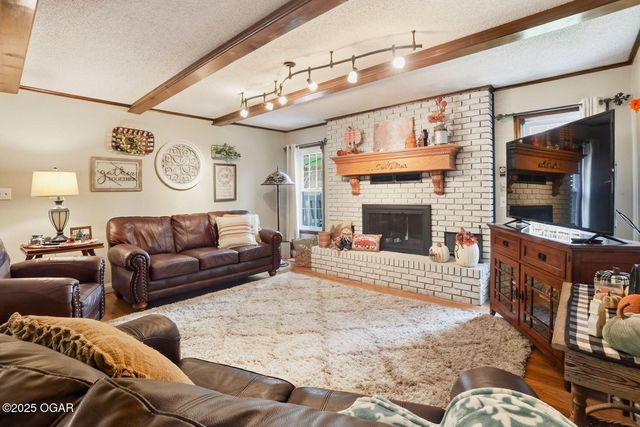 512 Geyer Road, Neosho, MO 64850