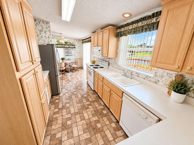 4986 MOUNT OLIVE SHORES DRIVE, Polk City, FL 33868