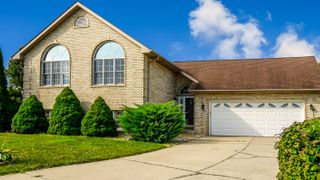 7833 E 104th Place, Crown Point, IN 46307