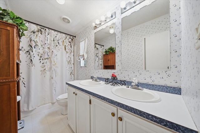 129 Notchwoods Drive, Boiling Springs, SC 29316