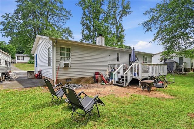 129 Notchwoods Drive, Boiling Springs, SC 29316