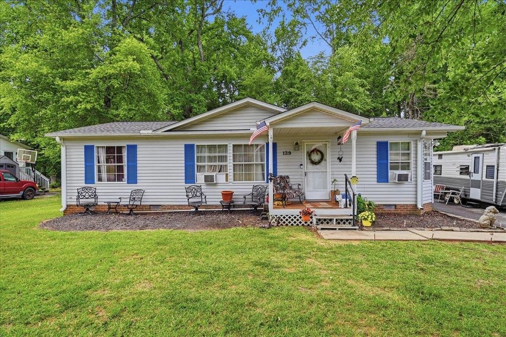 129 Notchwoods Drive, Boiling Springs, SC 29316