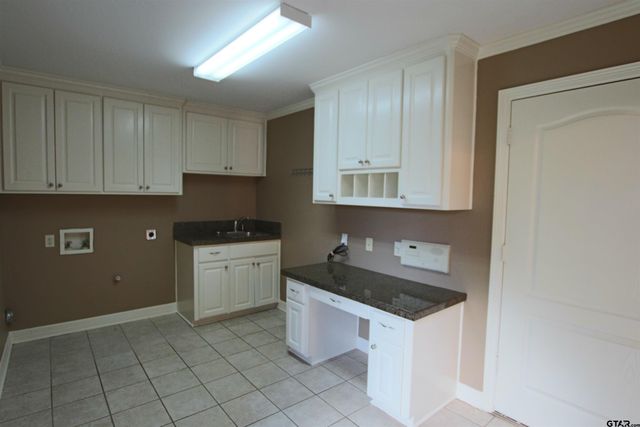 1202 Riverbend, Tyler, TX 75703