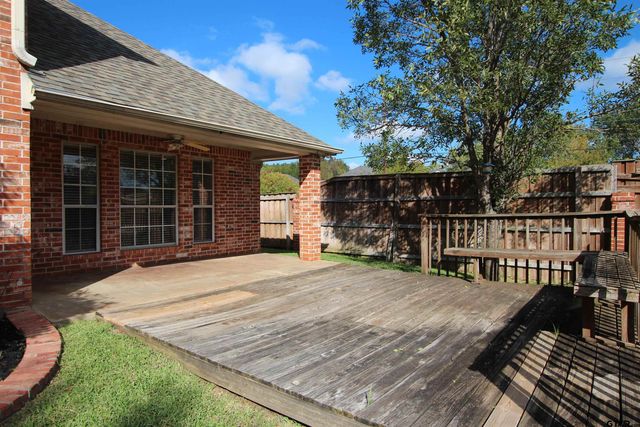 1202 Riverbend, Tyler, TX 75703