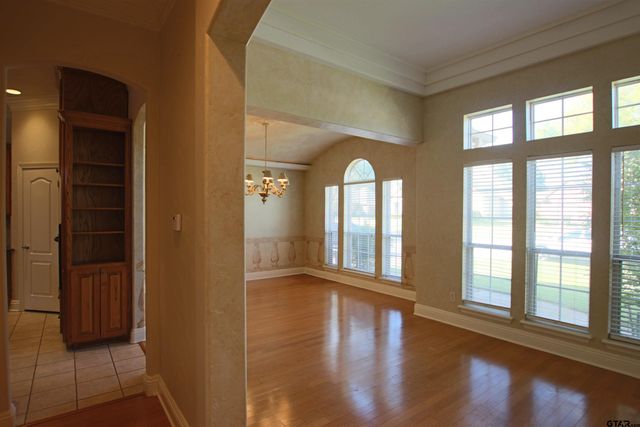 1202 Riverbend, Tyler, TX 75703