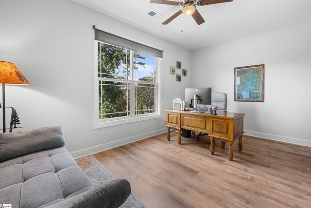 171 S Oak Pointe Drive, Seneca, SC 29678