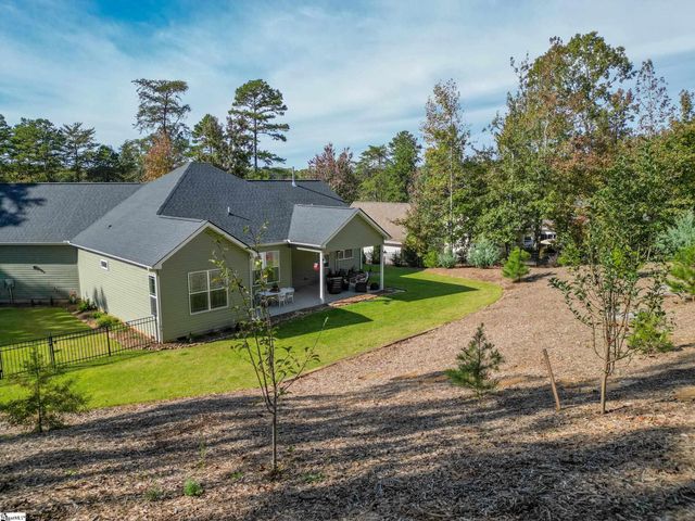 171 S Oak Pointe Drive, Seneca, SC 29678
