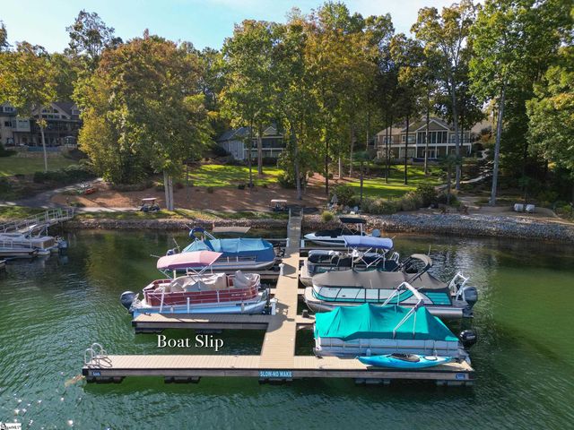 171 S Oak Pointe Drive, Seneca, SC 29678