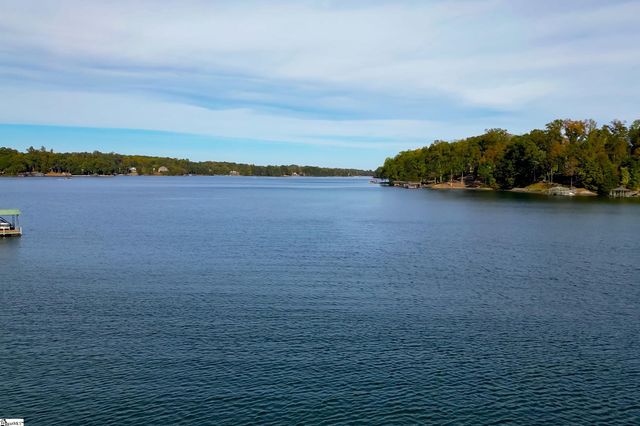 171 S Oak Pointe Drive, Seneca, SC 29678