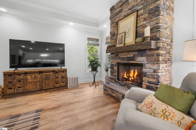 171 S Oak Pointe Drive, Seneca, SC 29678