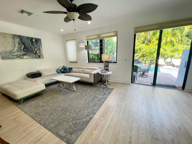 540 NE 17th Avenue, Fort Lauderdale, FL 33301
