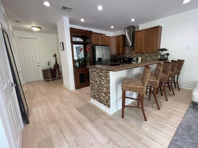540 NE 17th Avenue, Fort Lauderdale, FL 33301