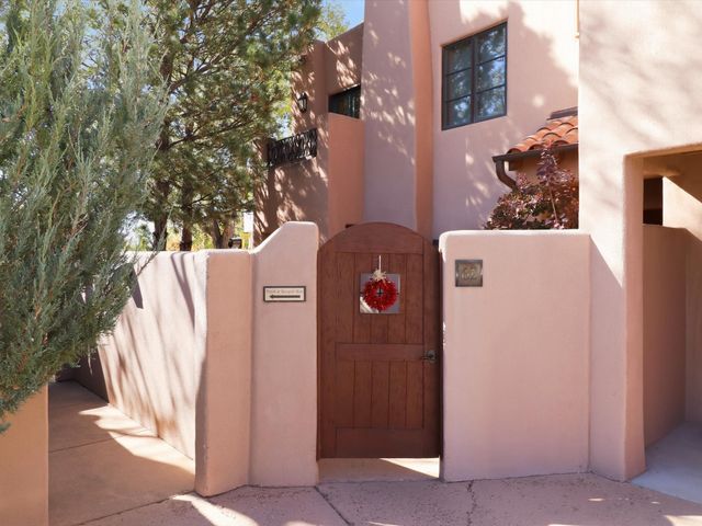 103 Catron Street 62, Santa Fe, NM 87501