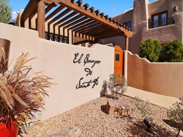 103 Catron Street 62, Santa Fe, NM 87501