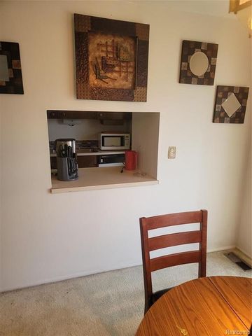22140 Dante Street 209, Oak Park City, MI 48237