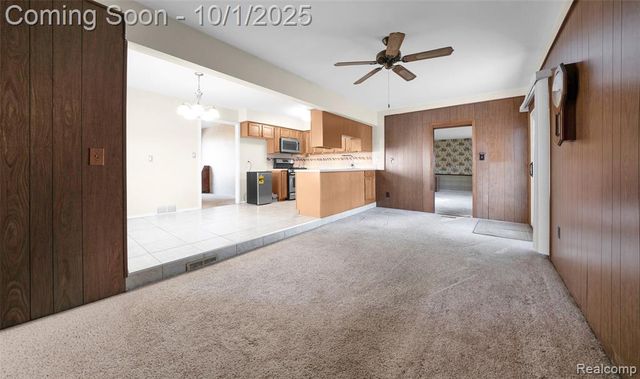 15716 Alsip Street, Roseville, MI 48066